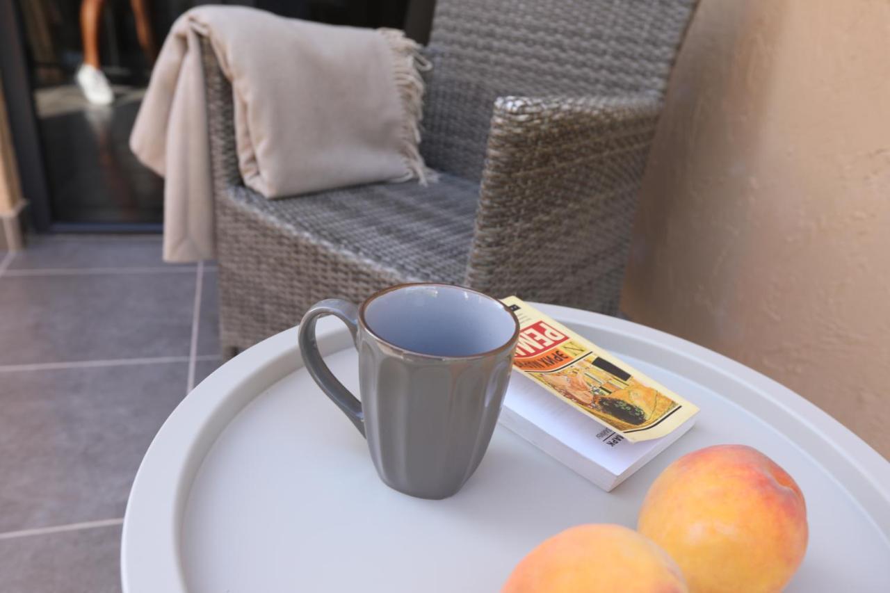 Hotelise I Bells-Of-Ireland Apartment Jerevan Buitenkant foto