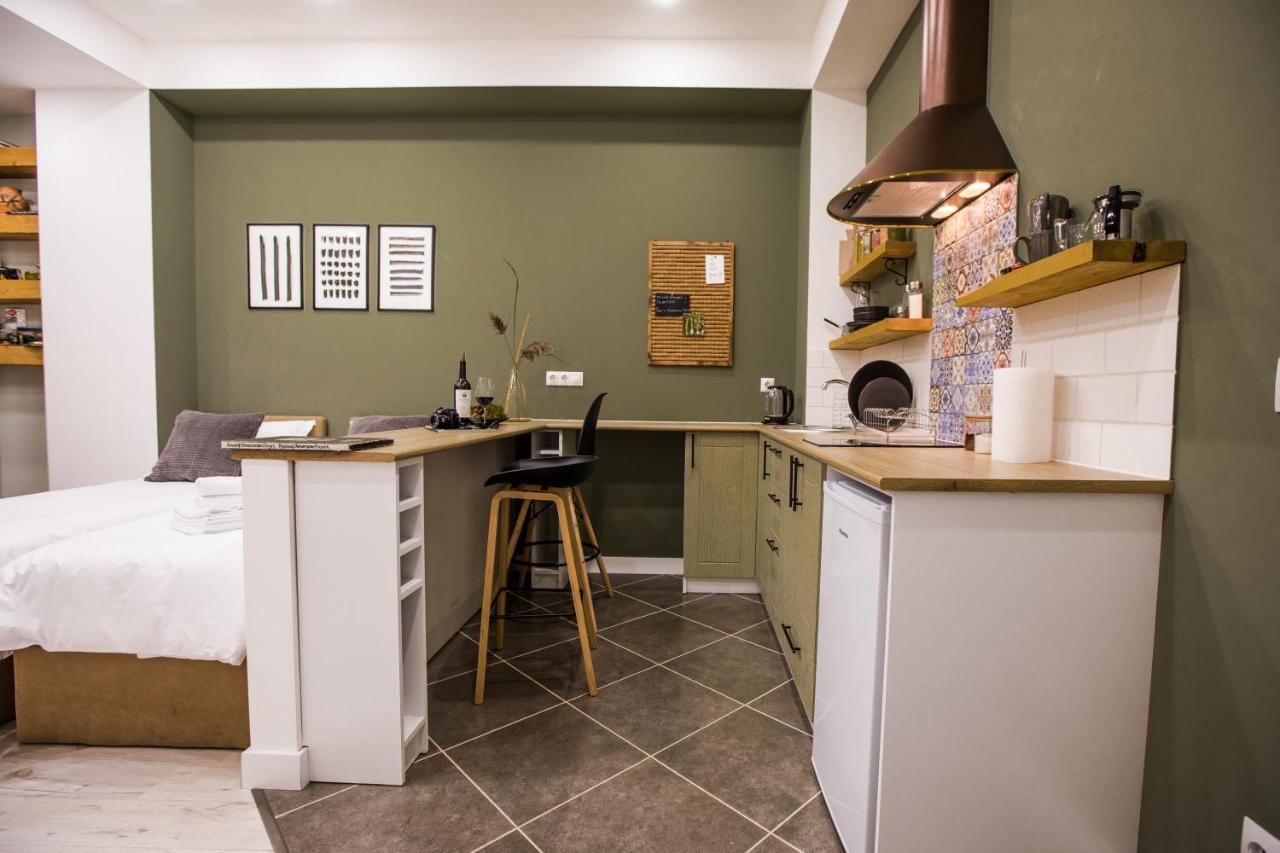 Hotelise I Bells-Of-Ireland Apartment Jerevan Buitenkant foto