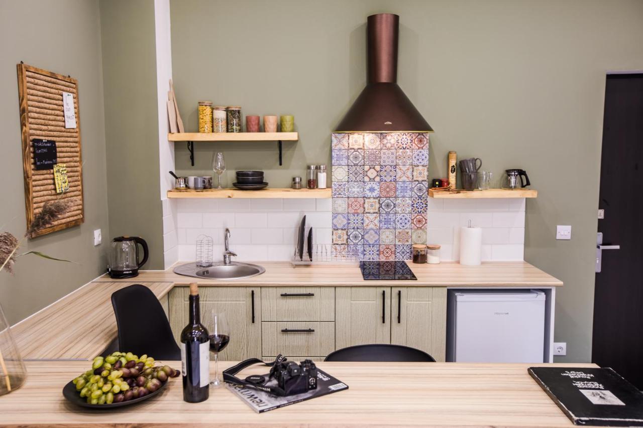 Hotelise I Bells-Of-Ireland Apartment Jerevan Buitenkant foto