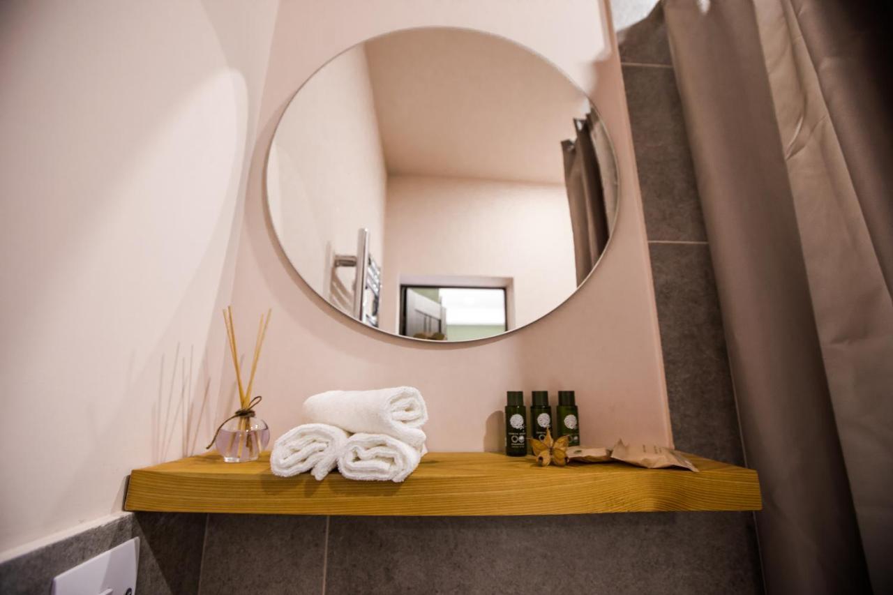 Hotelise I Bells-Of-Ireland Apartment Jerevan Buitenkant foto