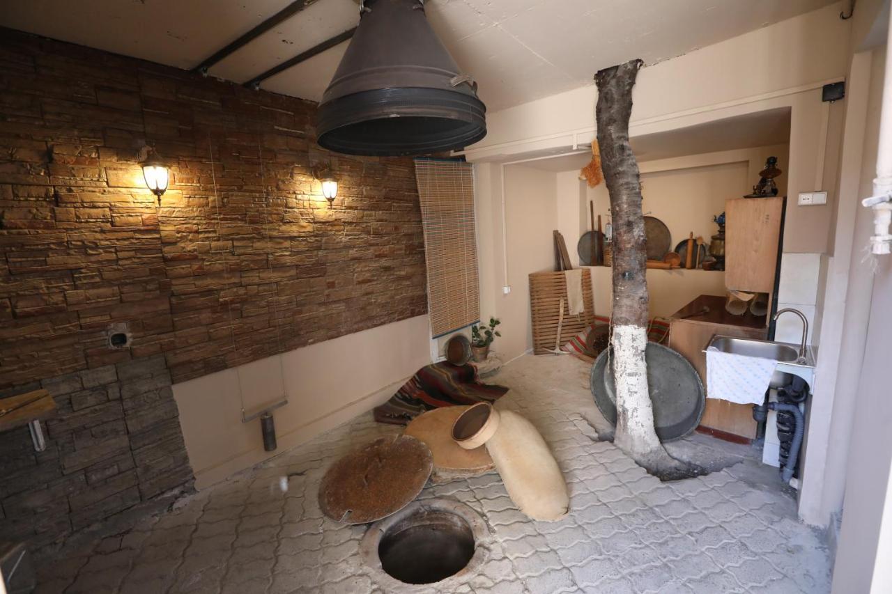 Hotelise I Bells-Of-Ireland Apartment Jerevan Buitenkant foto
